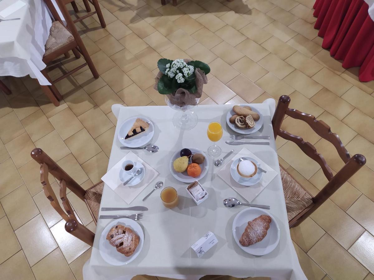 Hotel Baiardo Romagnano Sesia Екстер'єр фото