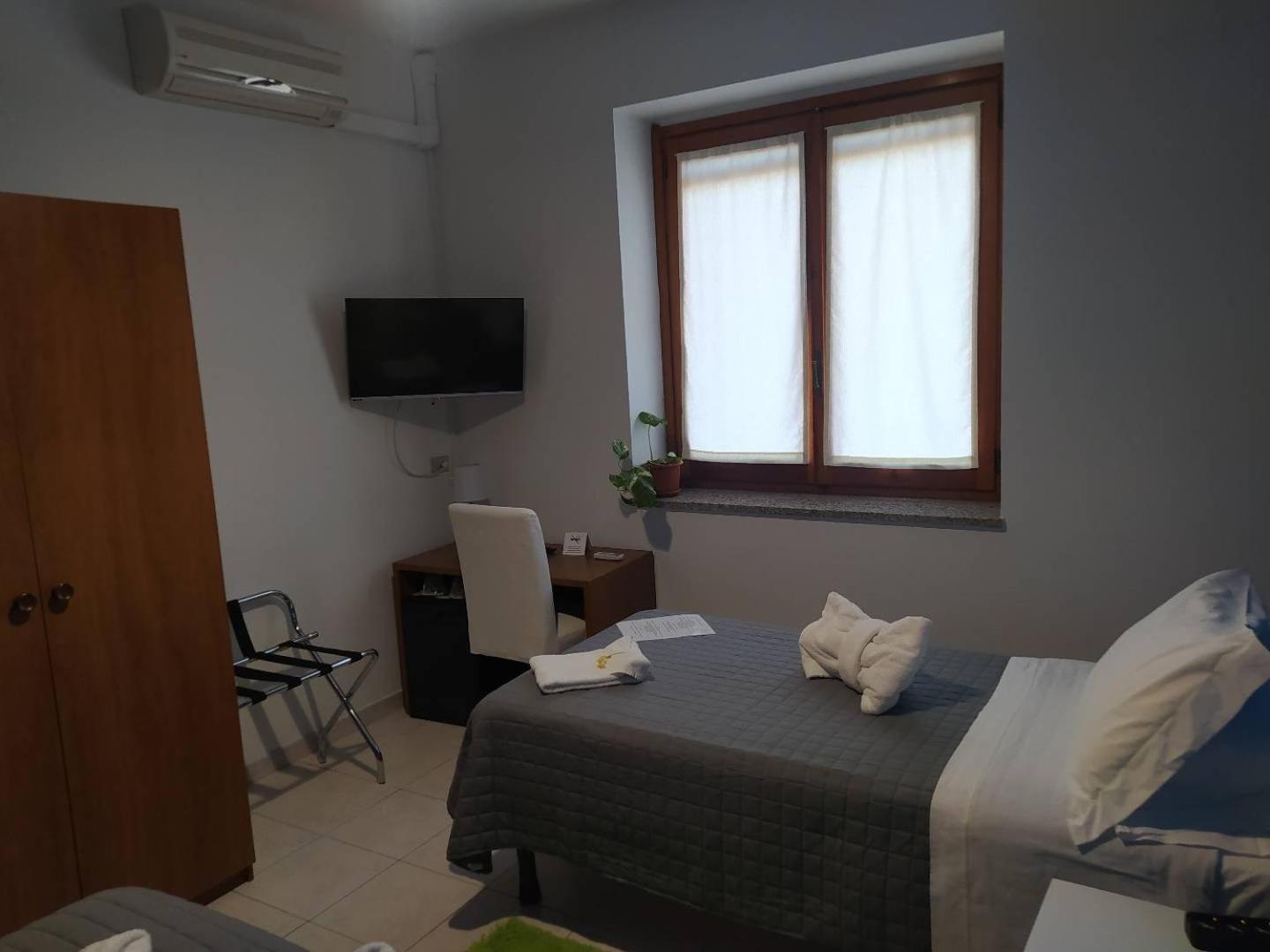 Hotel Baiardo Romagnano Sesia Екстер'єр фото