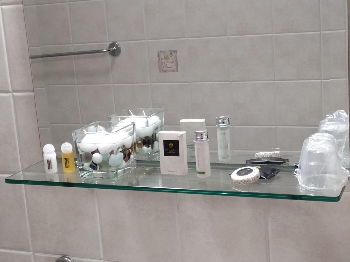 Hotel Baiardo Romagnano Sesia Екстер'єр фото